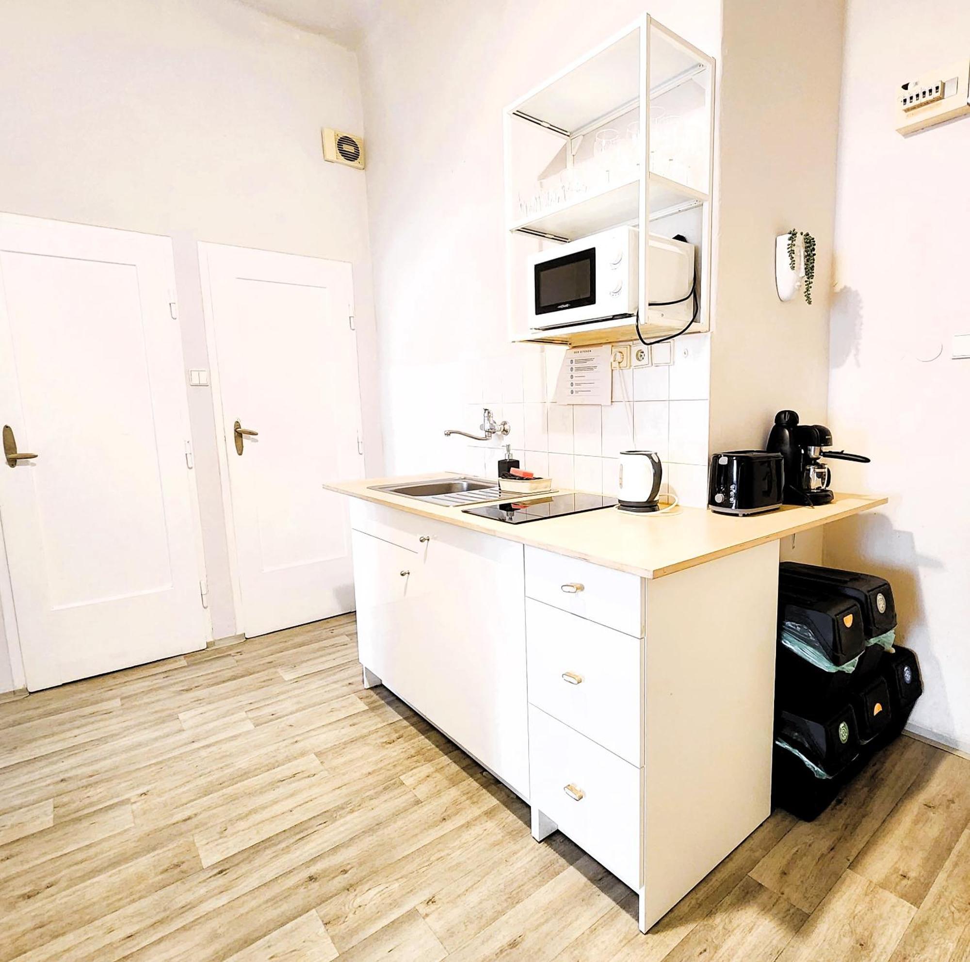 Flat In Zizkov -303- Apartment Praha Bagian luar foto